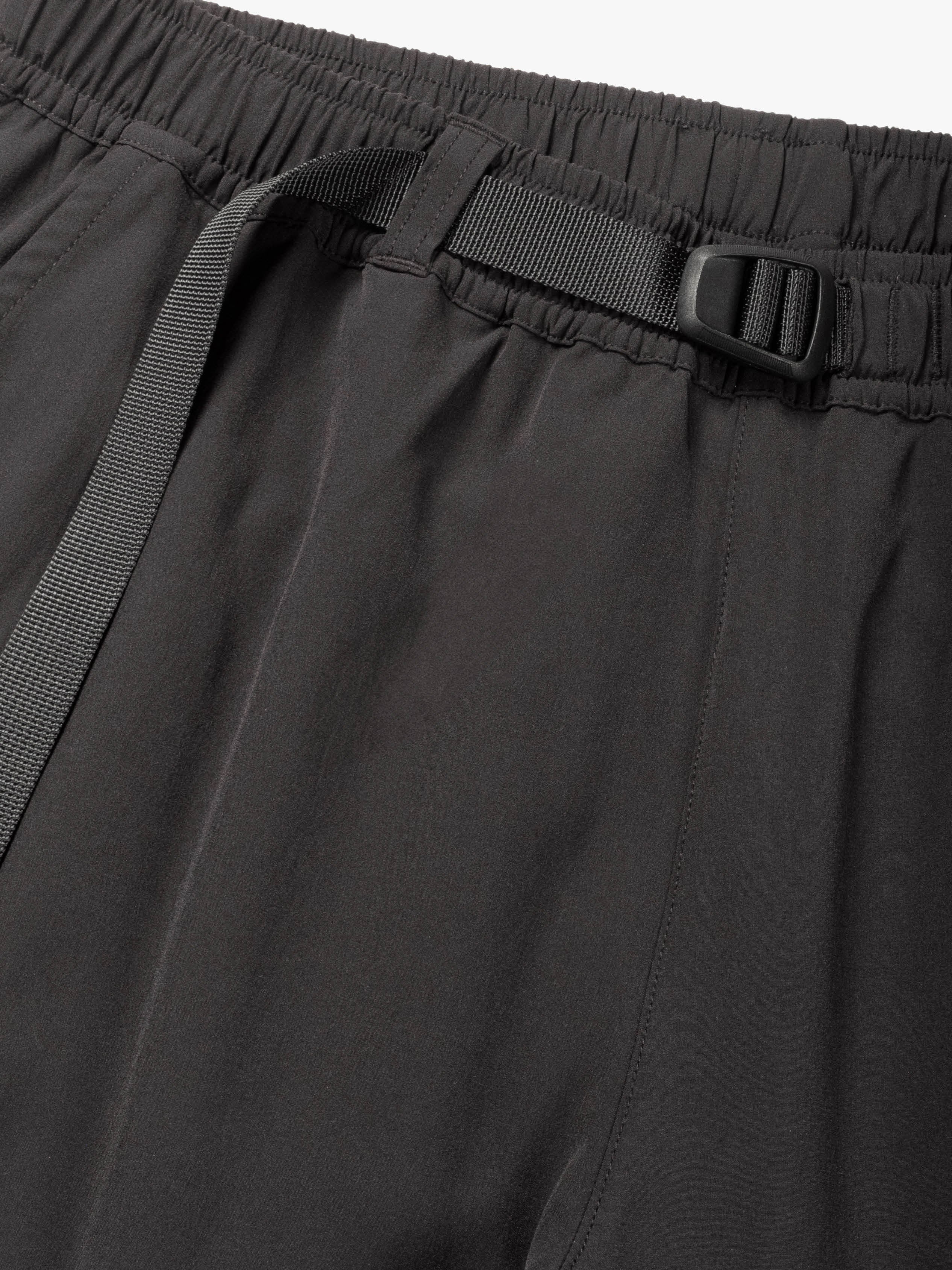 Field TrackPant - Flag