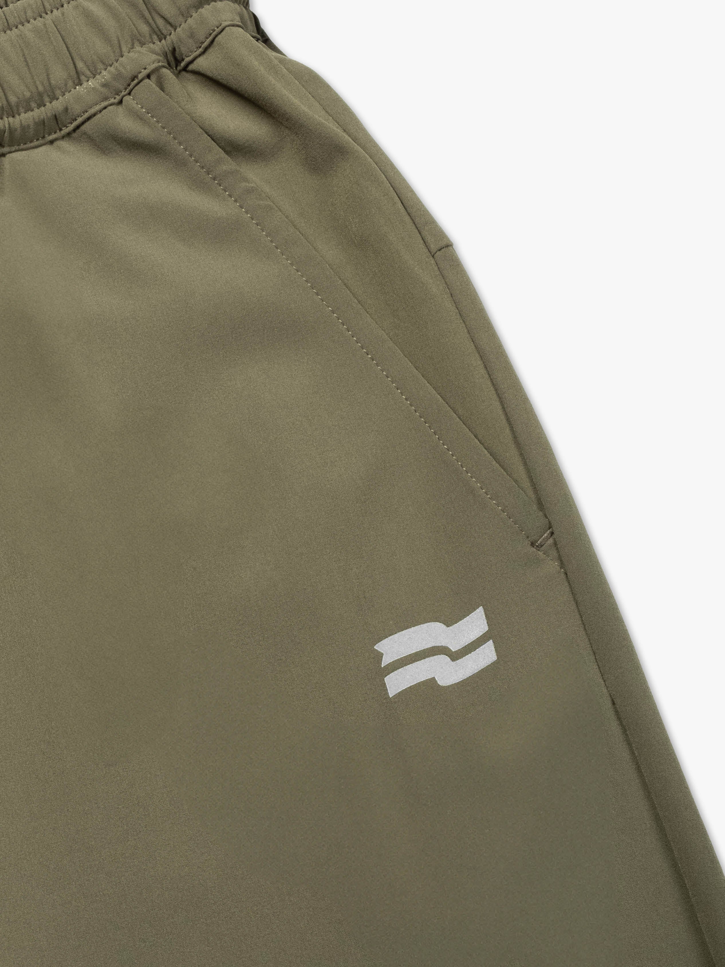 Field TrackPant - Flag